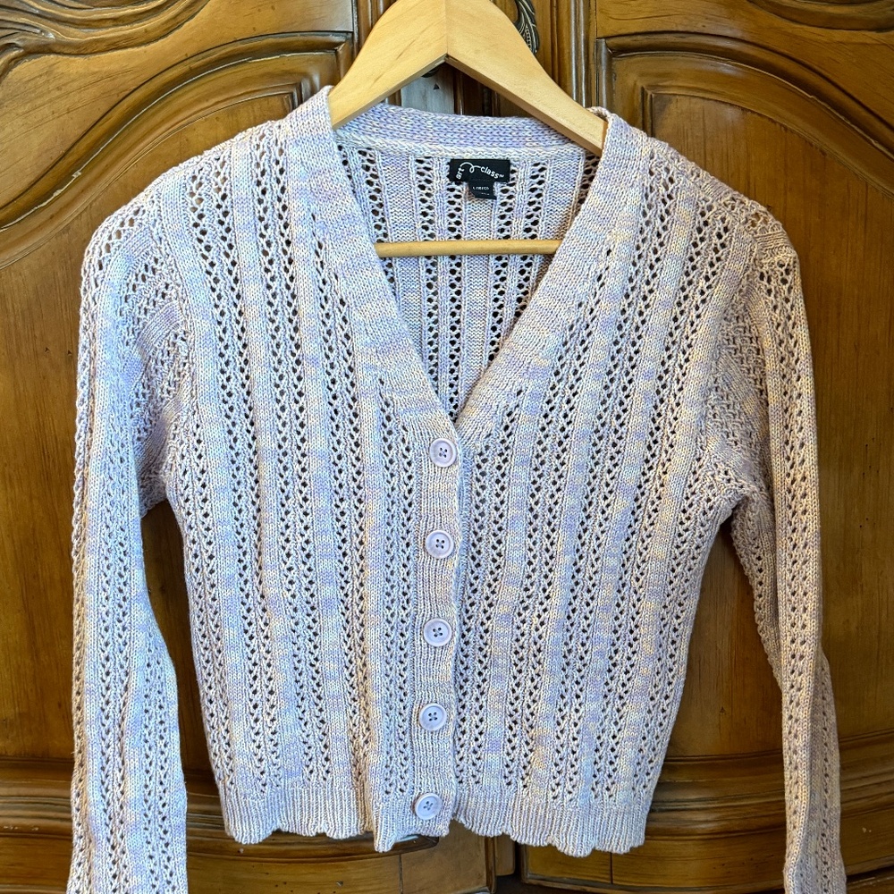 Girls' v-neck cardigan. Button-down knit sweater. Size L. NWOT